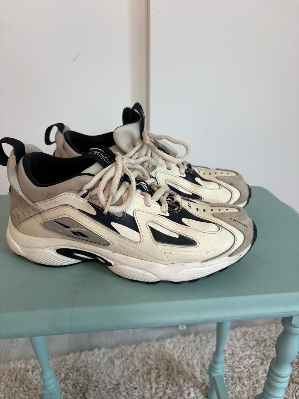 Reebok DMX Series 1200 LT in sand, size 8, good condition